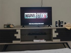 Review Hisense Android TV 32 Inch Setelah 1 Tahun Pemakaian