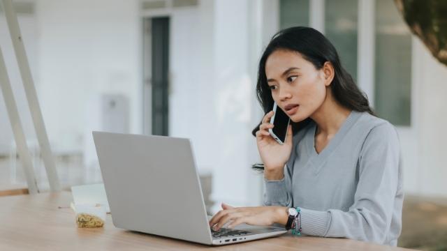 Kenapa layar hp mati saat menelpon hp Oppo